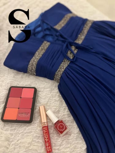 فستان مادلين نيلي