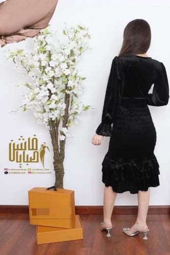 فستان مخمل ميد لويال نايت