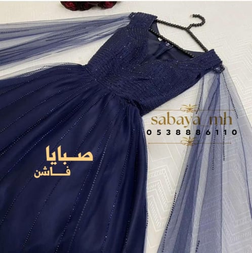 فستان اكمام شال تطريز