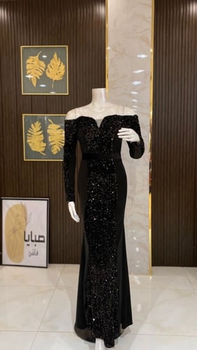 فستان مخمل أوف شولدرز ترتر - أناقة لامعة بإطلالة س...