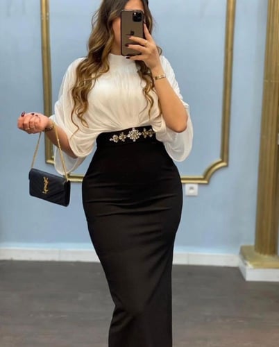 فستان ناعم بحزام كريستال