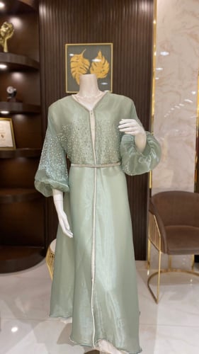 جلابية سهرة كم بوف مرايا - أناقة شرقية بتفاصيل فاخ...