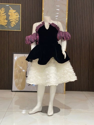 فستان بناتي مخمليه