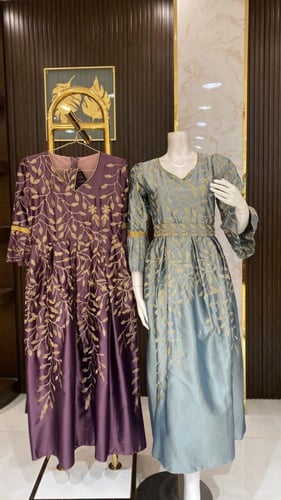 فستان غمرة مشجر ذهبي - فخامة أنثوية