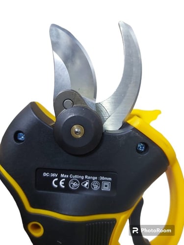 مقص اغصان شحن 36V بطاريتين ماركة NEWPOWER الصناعة...