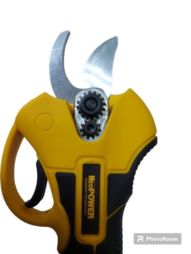 مقص اغصان شحن 36V بطاريتين ماركة NEWPOWER الصناعة...