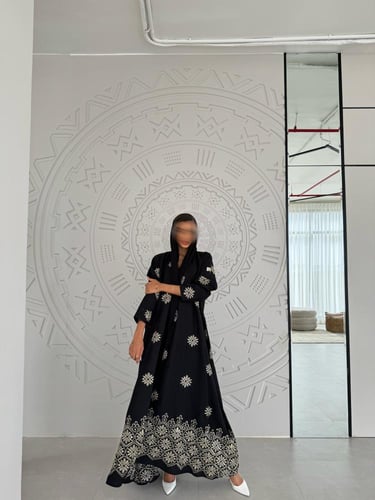 القمــاش تطريز كامل كتان•قصـه كلوش