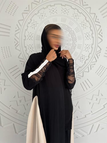 القمــاش كـريب لايت•اكمام تـل وتحديد ابيض• 'من جوا...