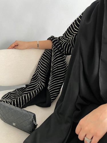 القمـاش شـامواه• اكمــام مخمل هندي •قصه كلوش