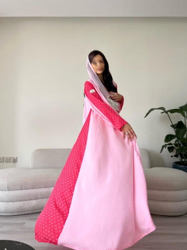 القمــاش من جوانب كسرات ستان هندي وكريب•قصـه كلـوش