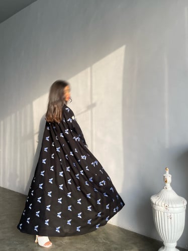 القمــاش كـريب تطريز بالكامل•مقدمه الكم تل•قصـه كل...