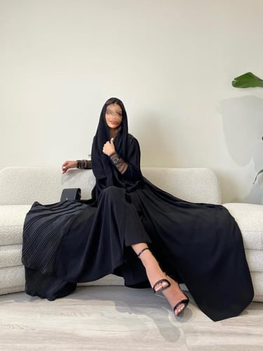 القمــاش كـريب•من 'من جوانب' ستان تركي•متوفر طرحه...