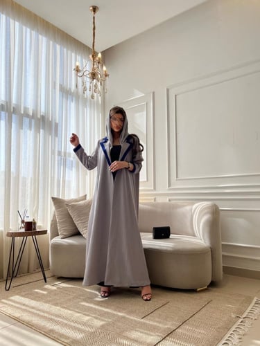 القمــاش كـريب مخطط•اليـاقه و الكـم حوافها قماش هن...