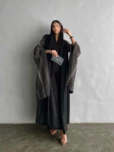 القمـاش شـامواه• اكمــام مخمل هندي •قصه كلوش