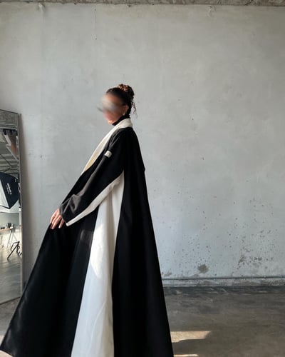 القمــاش شامواه اسود•ابيض•قصـه دبل كلوش