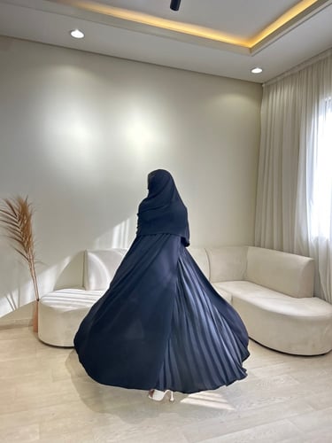 القمــاش كـريب•من 'من جوانب' ستان تركي•متوفر طرحه...