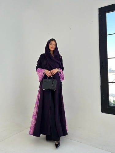 القمـاش كـريب•اكمـام وكسرات ستان هندي•قصه كلوش