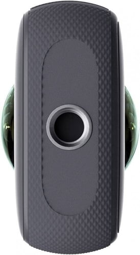 كاميرا اكشن انستا 360 ون اكس 2 بتصوير بزاوية 360 د...