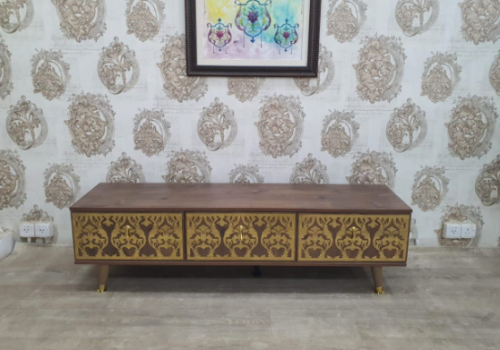 طاولة بلازما لون بني