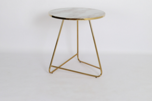 طاولة خدمة ذهبية