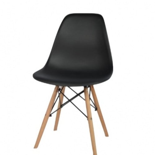 كرسي بلاستيك أسود