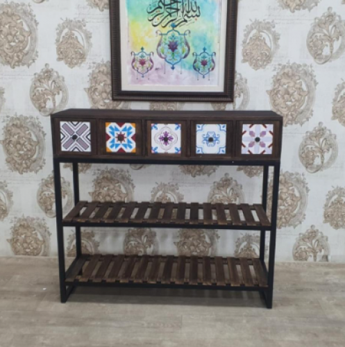 مدخل لون اسود وبني