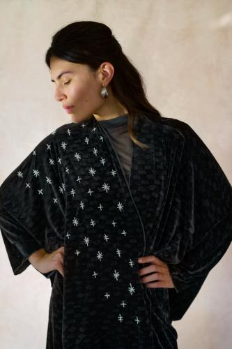 STARRY NIGHT IN BLACK