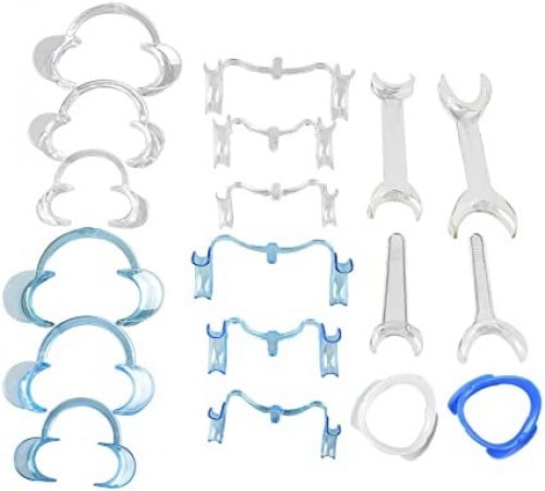 cheek retractor