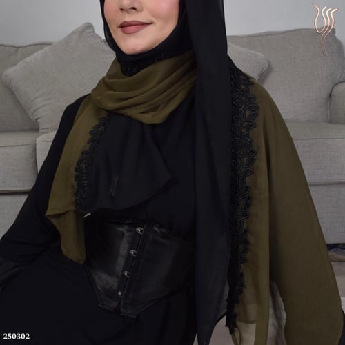 طرحة بوال أسود وزيتي غامق بكلفة مشجرة