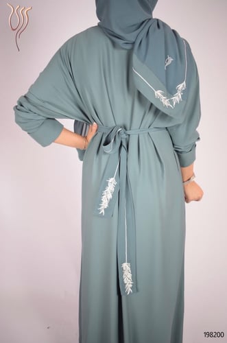 عباية رزين كريب بحري سهرة