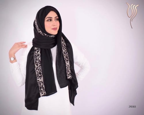 طرحة بوال سهرة هندسي أسود وفضي