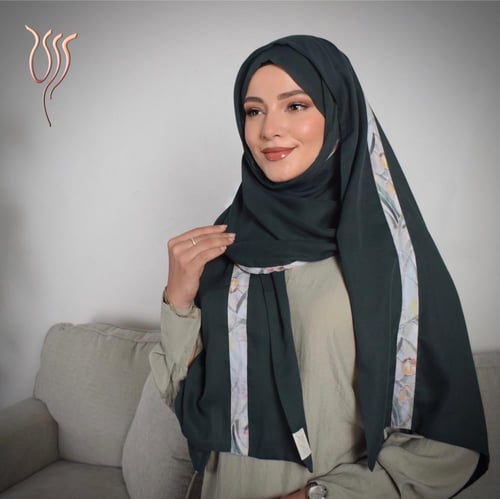 طرحة بوال أخضر مع خطين قماش مشجر