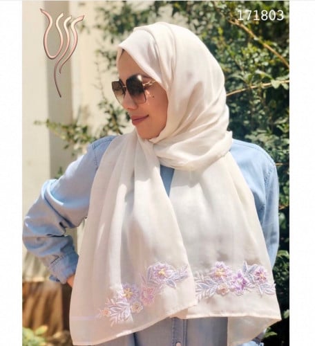 طرحة بوال أبليكة باستل أوف وايت