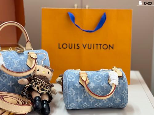دينيم LV