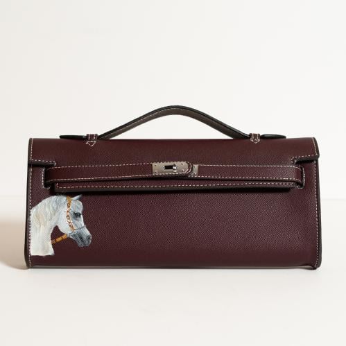 حقيبة الخيل الأبيض