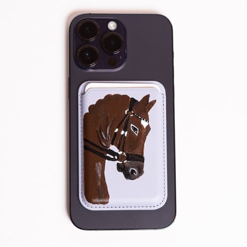 محفظة بطاقات | برسمة خيل بني