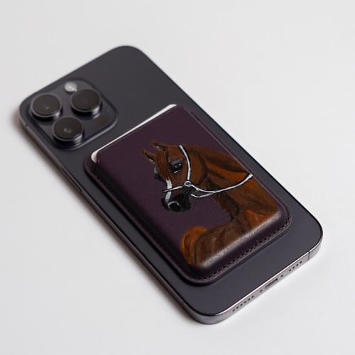 محفظة بطاقات برسمة حصان