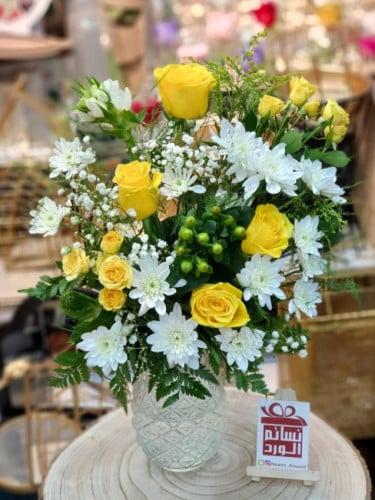 فازة ورد طبيعي