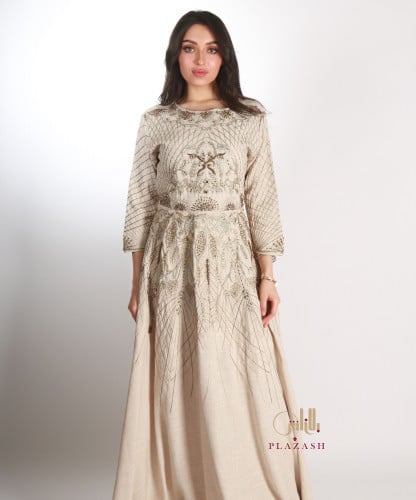 جلابية فاخرة مطرزة يدوياً