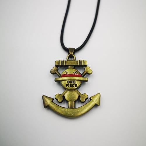 قلادة شعار قراصنة قبعة القش على مرساة