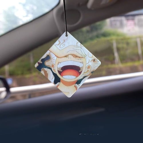 تعليقة سيارة شخصية لوفي القير الخامس