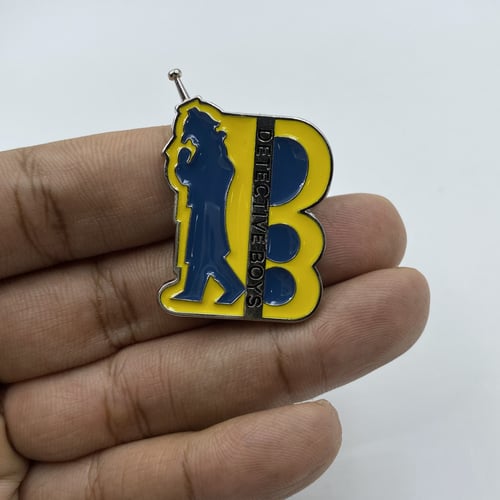 بروش شعار المتحرين الصغار الأصلي