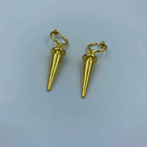 أقراط شخصية يورو بريار