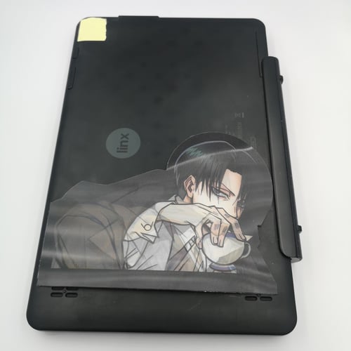 ملصق ثلاثي ابعاد كبير لشخصية ليفاي