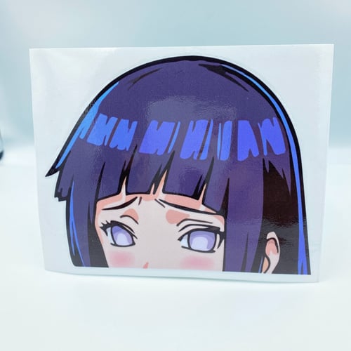 ملصق كبير لشخصية هيناتا