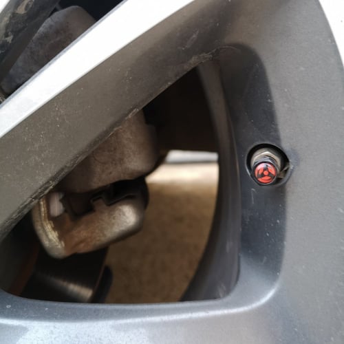 بلف صمام هواء كفرات سيارة