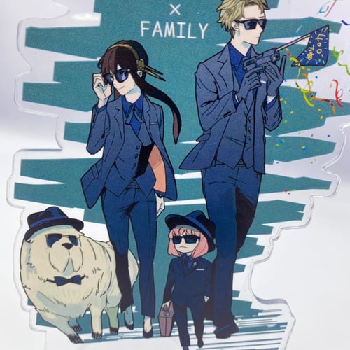 ستاند اكريليك لعائلة فورجير