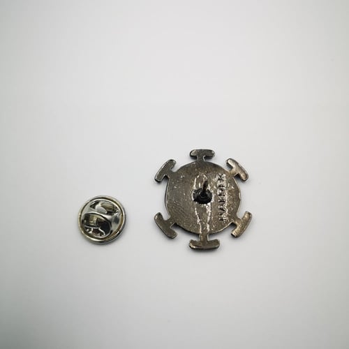 بروش شعار قراصنة لاو