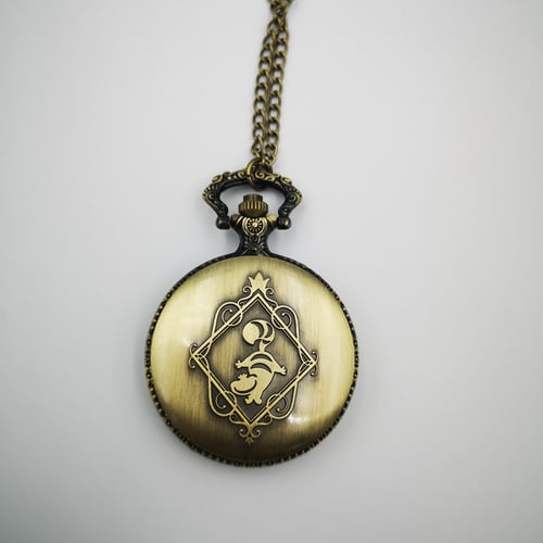 ساعة اليس في بلاد العجائب