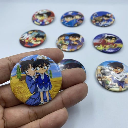 بروشات كونان بلاستيكية